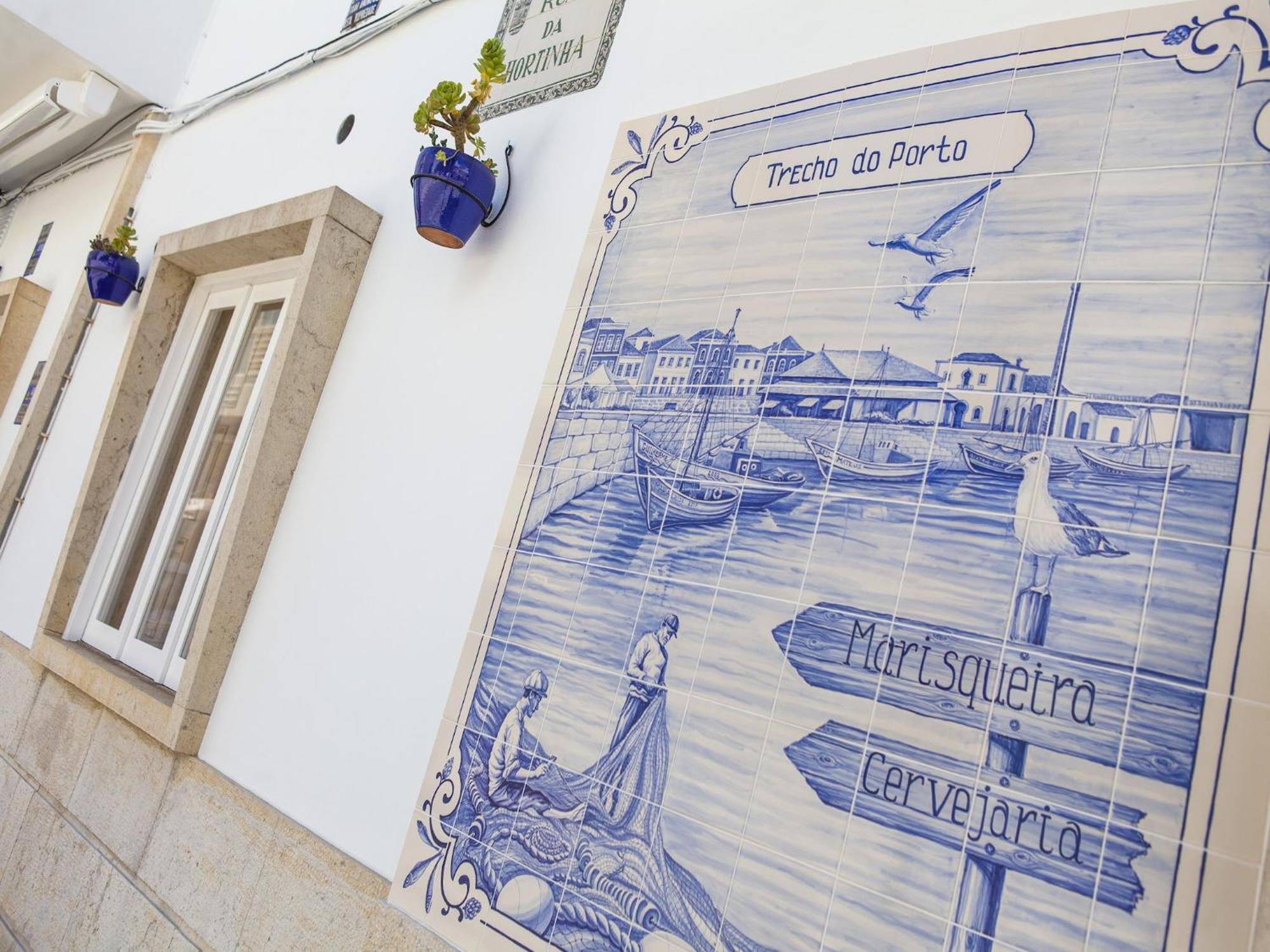 Townhouse With Swimming Pool Holiday home Albufeira