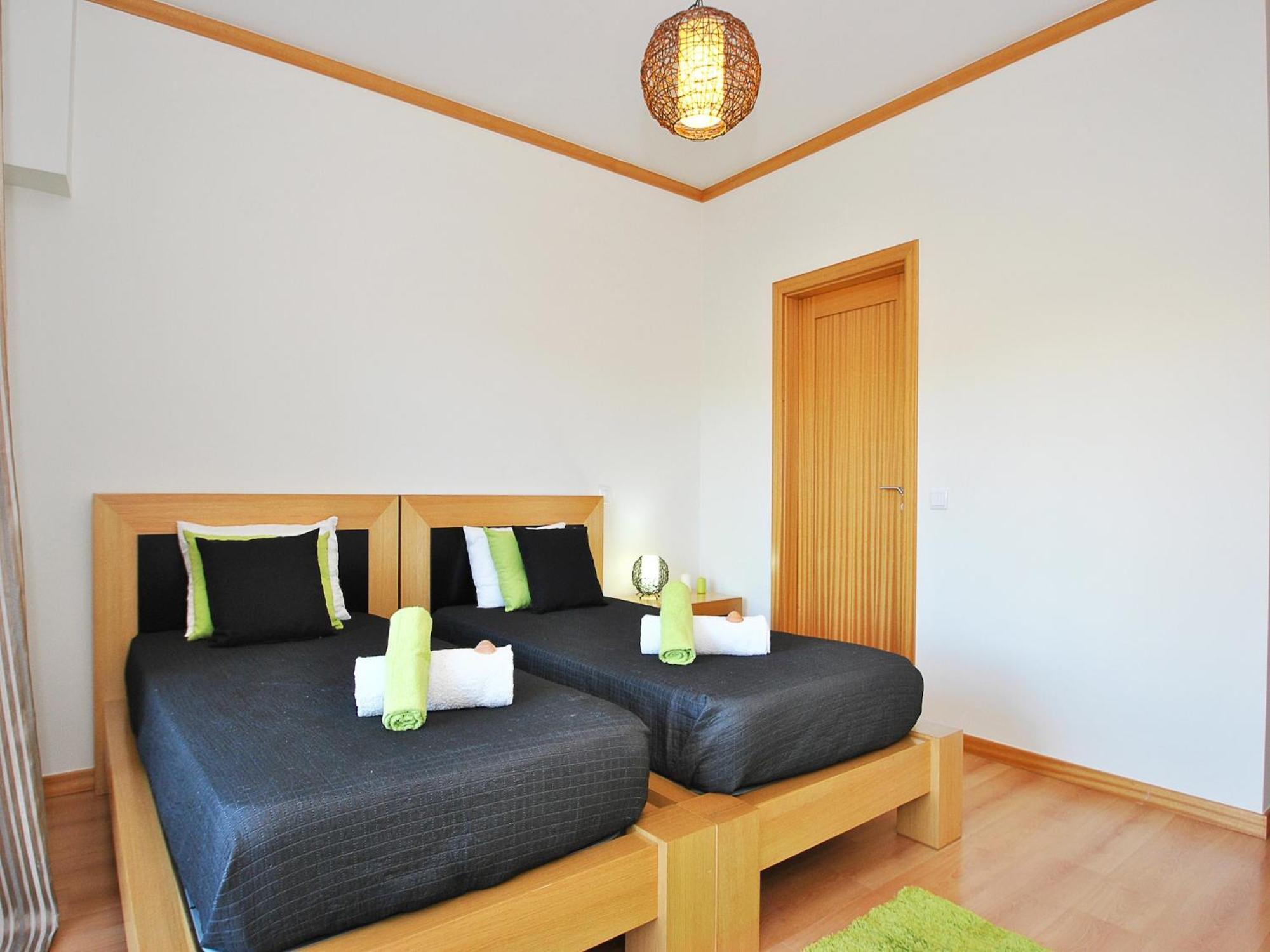 Townhouse With Swimming Pool Holiday home Albufeira