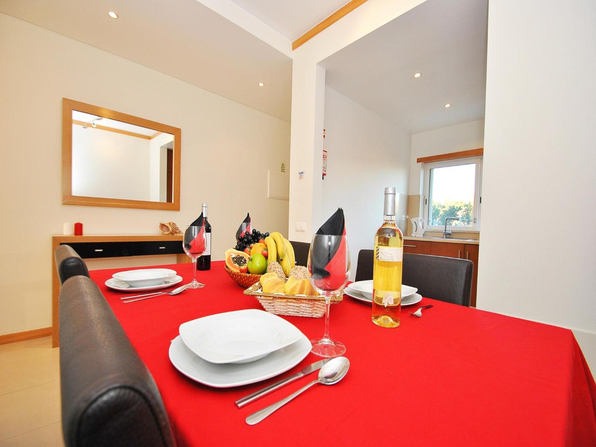 Townhouse With Swimming Pool Holiday home *